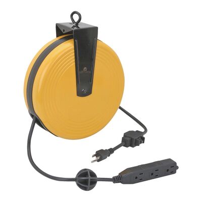 HF.66832 30' RETRACTABLE CORD REEL W/TRIPLE TAP