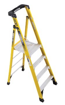 LADDER.PD7304 WERNER PD7304 | 4 FT FIBERGLASS PODIUM LADDER / TYPE IAA 375 LB RATING